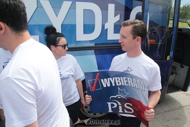Beata Szydło w Ostrołęce [22.06.2015] - zdjęcie #54 - eOstroleka.pl