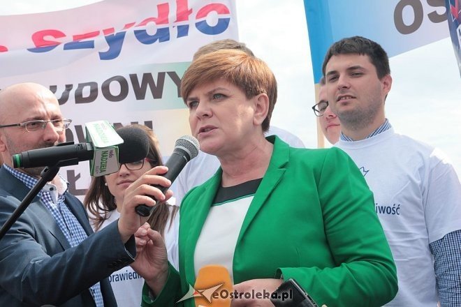 Beata Szydło w Ostrołęce [22.06.2015] - zdjęcie #44 - eOstroleka.pl
