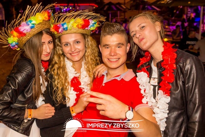 Imprezy Zbyszko: Hawajska, Energetyczna Noc w Nowogrodzie - zdjęcie #42 - eOstroleka.pl