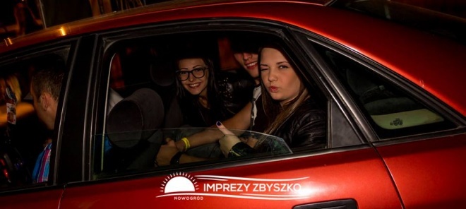 Imprezy Zbyszko: Hawajska, Energetyczna Noc w Nowogrodzie - zdjęcie #28 - eOstroleka.pl