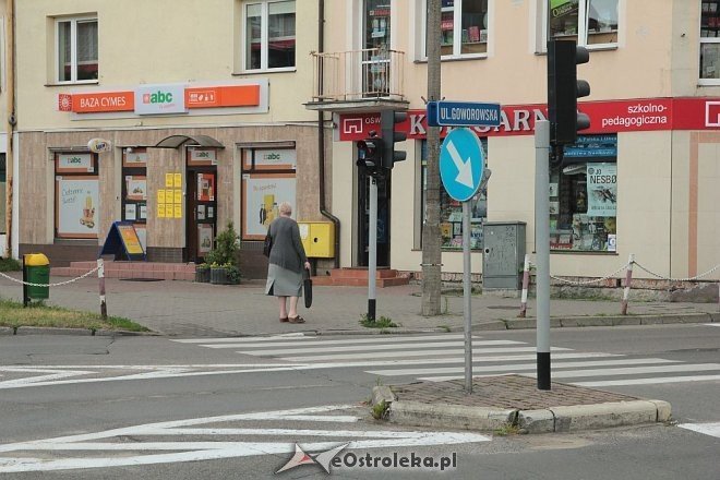 Ostrołęka: Odwrócony sygnalizator na przejściu dla pieszych. Szczeniacki wybryk czy zwyczajna usterka? [23.06.2015] - zdjęcie #8 - eOstroleka.pl