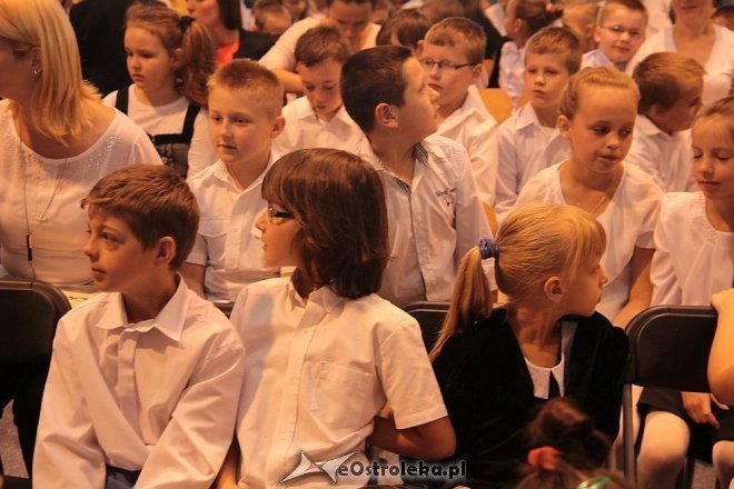 Zakończenie roku szkolnego w ZS nr 4 w Ostrołęce [26.06.2015] - zdjęcie #17 - eOstroleka.pl