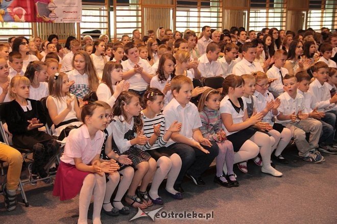 Zakończenie roku szkolnego w ZS nr 4 w Ostrołęce [26.06.2015] - zdjęcie #6 - eOstroleka.pl