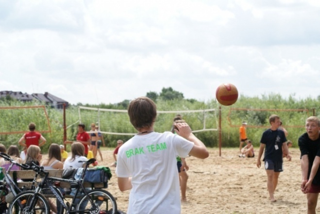 II Otwarty Turniej Plażowej Piłki Siatkowej –  Milandia Cup o puchar prezydenta Ostrołęki - zdjęcie #40 - eOstroleka.pl