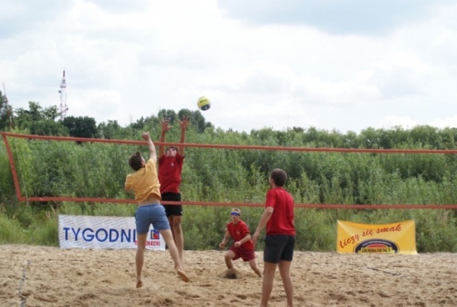 II Otwarty Turniej Plażowej Piłki Siatkowej –  Milandia Cup o puchar prezydenta Ostrołęki - zdjęcie #38 - eOstroleka.pl
