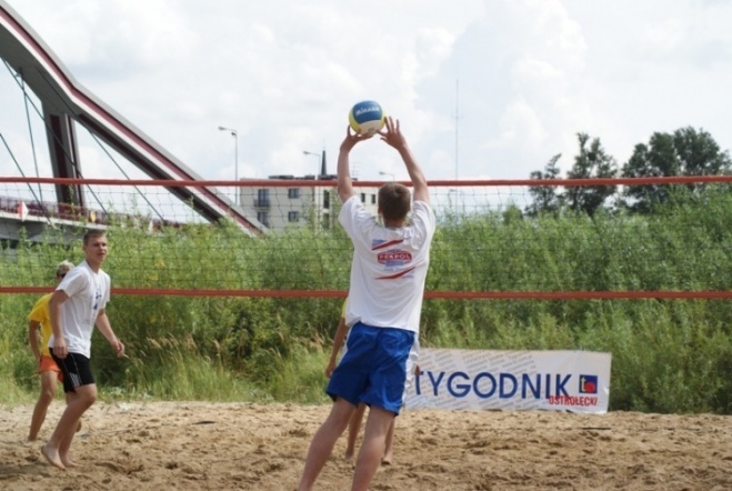 II Otwarty Turniej Plażowej Piłki Siatkowej –  Milandia Cup o puchar prezydenta Ostrołęki - zdjęcie #21 - eOstroleka.pl