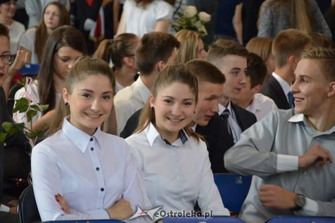 Zakończenie roku szkolnego w I LO [26.06.2015] - zdjęcie #4 - eOstroleka.pl