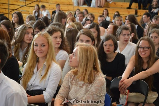 Zakończenie roku szkolnego w I LO [26.06.2015] - zdjęcie #14 - eOstroleka.pl