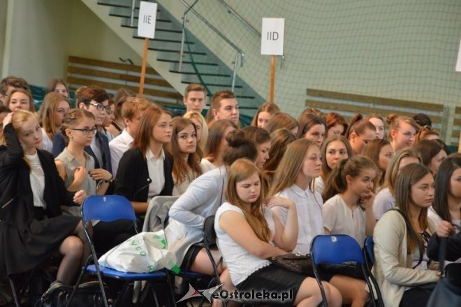 Zakończenie roku szkolnego w I LO [26.06.2015] - zdjęcie #27 - eOstroleka.pl