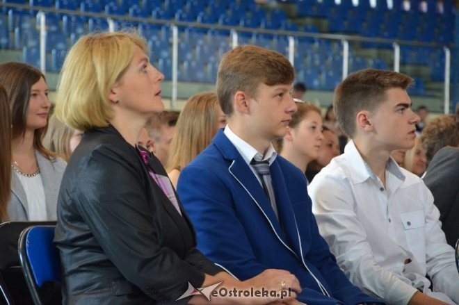 Zakończenie roku szkolnego w I LO [26.06.2015] - zdjęcie #28 - eOstroleka.pl