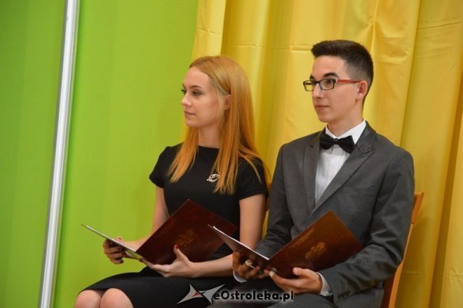 Zakończenie roku szkolnego w I LO [26.06.2015] - zdjęcie #29 - eOstroleka.pl