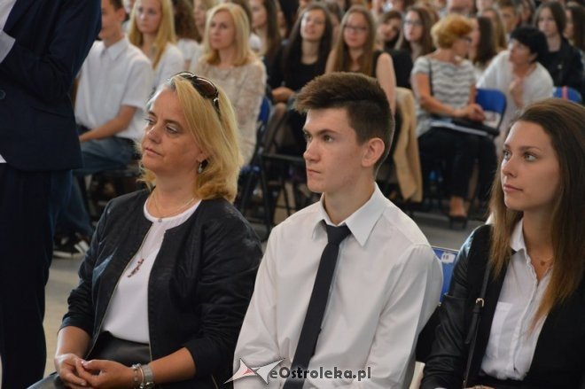 Zakończenie roku szkolnego w I LO [26.06.2015] - zdjęcie #32 - eOstroleka.pl
