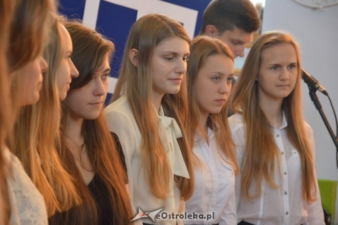 Zakończenie roku szkolnego w II LO [26.06.2015] - zdjęcie #43 - eOstroleka.pl