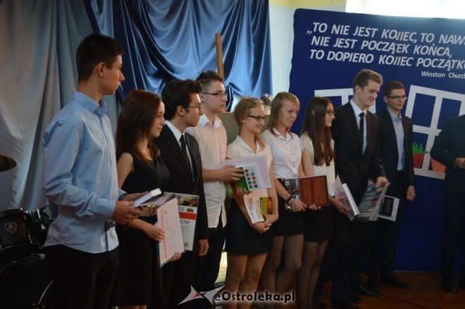 Zakończenie roku szkolnego w II LO [26.06.2015] - zdjęcie #56 - eOstroleka.pl