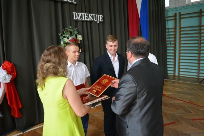 Zakończenie roku szkolnego w ZSZ nr 2 w Ostrołęce [26.06.2015] - zdjęcie #5 - eOstroleka.pl