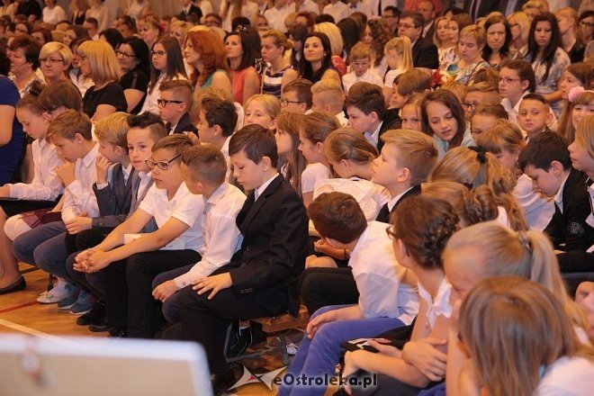 Zakończenie roku szkolnego w SP nr 10 [26.06.2015] - zdjęcie #37 - eOstroleka.pl