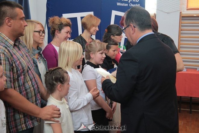 Zakończenie roku szkolnego SP nr 5 [26.06.2015] - zdjęcie #15 - eOstroleka.pl