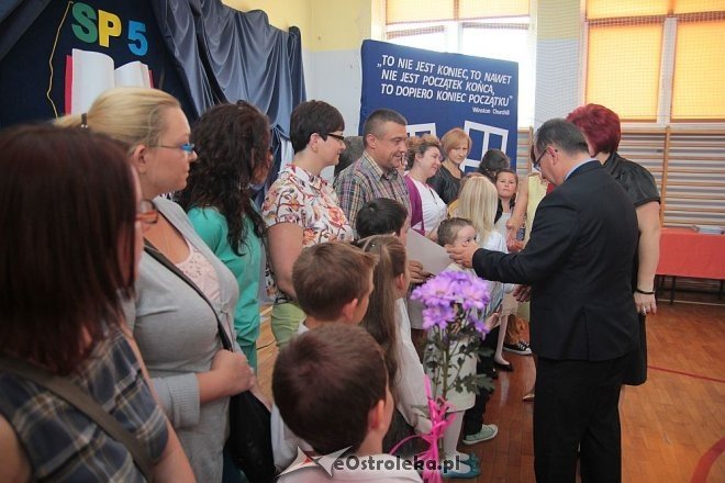 Zakończenie roku szkolnego SP nr 5 [26.06.2015] - zdjęcie #10 - eOstroleka.pl