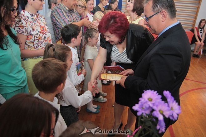 Zakończenie roku szkolnego SP nr 5 [26.06.2015] - zdjęcie #6 - eOstroleka.pl
