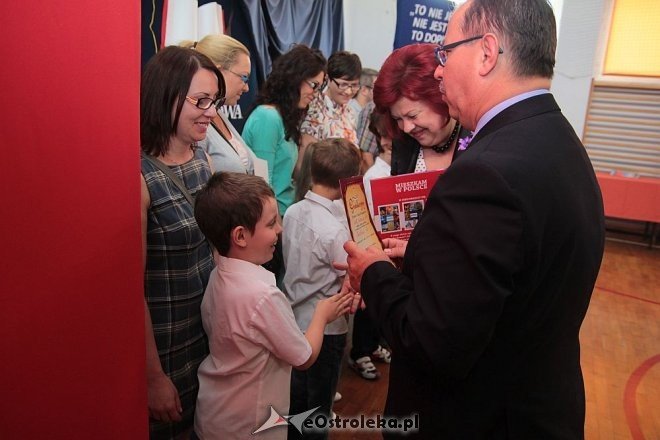 Zakończenie roku szkolnego SP nr 5 [26.06.2015] - zdjęcie #3 - eOstroleka.pl