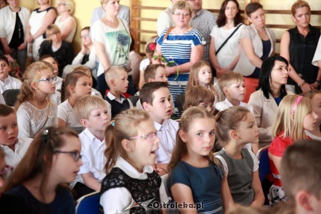 Zakończenie roku szkolnego w SP nr 1 w Ostrołęce [26.06.2015] - zdjęcie #4 - eOstroleka.pl