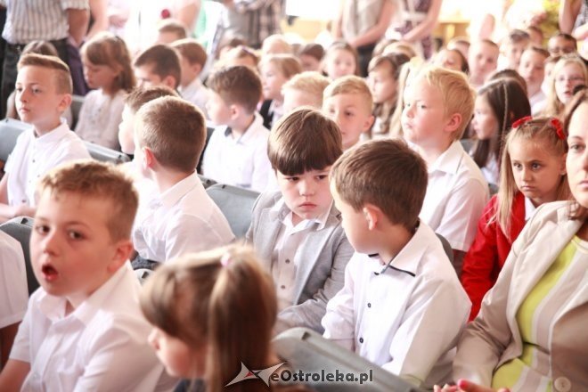 Zakończenie roku szkolnego w SP nr 1 w Ostrołęce [26.06.2015] - zdjęcie #8 - eOstroleka.pl