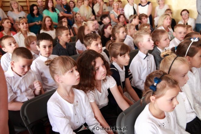 Zakończenie roku szkolnego w SP nr 1 w Ostrołęce [26.06.2015] - zdjęcie #11 - eOstroleka.pl