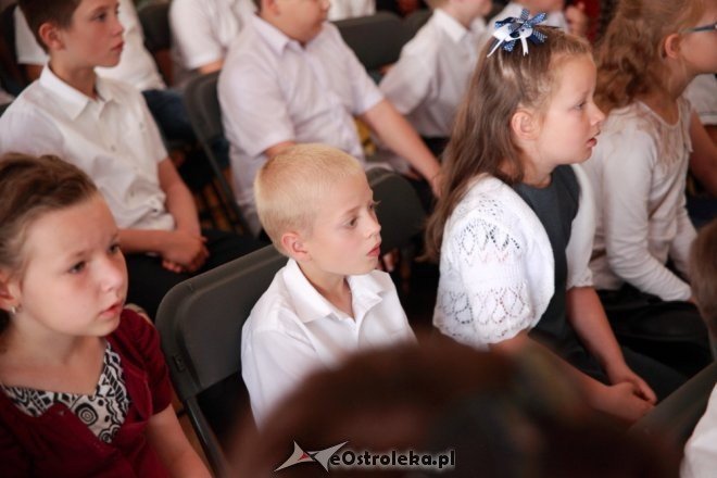 Zakończenie roku szkolnego w SP nr 1 w Ostrołęce [26.06.2015] - zdjęcie #14 - eOstroleka.pl