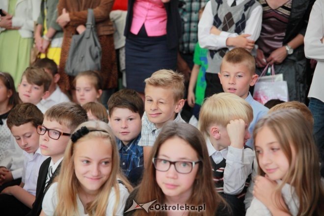 Zakończenie roku szkolnego w SP nr 2 w Ostrołęce [26.06.2015] - zdjęcie #21 - eOstroleka.pl