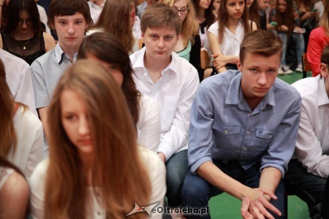 Zakończenie roku szkolnego w Gimnazjum nr 1 w Ostrołęce [26.06.2015] - zdjęcie #4 - eOstroleka.pl