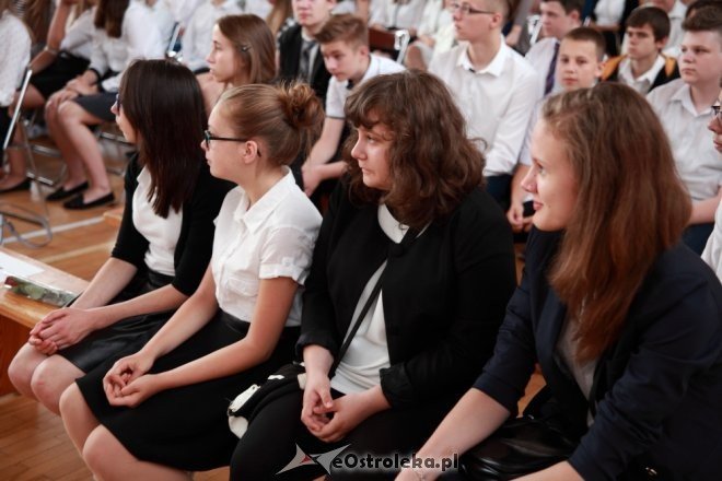 Zakończenie roku szkolnego w Gimnazjum nr 2 w Ostrołęce [26.06.2015] - zdjęcie #13 - eOstroleka.pl