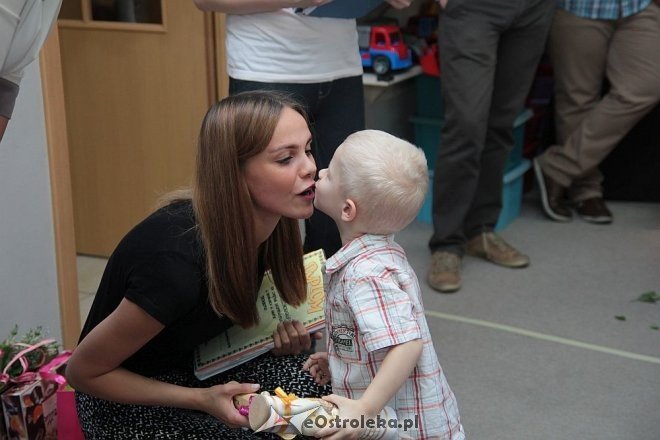 Zakończenie roku szkolnego w Punkcie Przedszkolnym Jaś i Małgosia [26.06.2015] - zdjęcie #27 - eOstroleka.pl