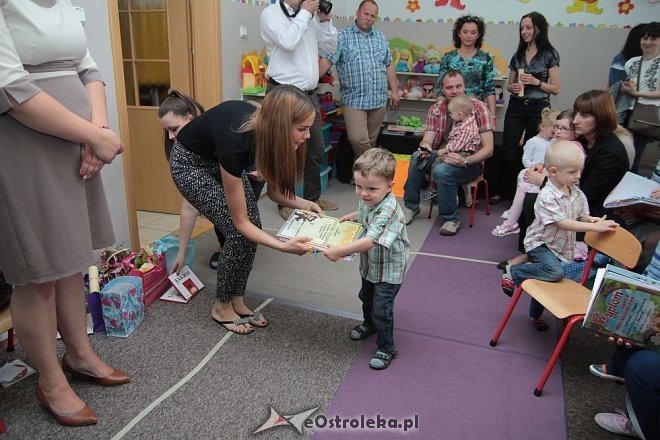 Zakończenie roku szkolnego w Punkcie Przedszkolnym Jaś i Małgosia [26.06.2015] - zdjęcie #17 - eOstroleka.pl