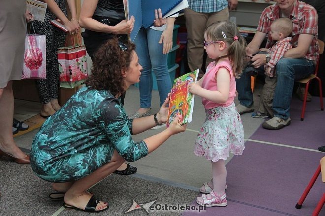 Zakończenie roku szkolnego w Punkcie Przedszkolnym Jaś i Małgosia [26.06.2015] - zdjęcie #11 - eOstroleka.pl