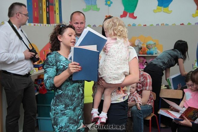 Zakończenie roku szkolnego w Punkcie Przedszkolnym Jaś i Małgosia [26.06.2015] - zdjęcie #10 - eOstroleka.pl
