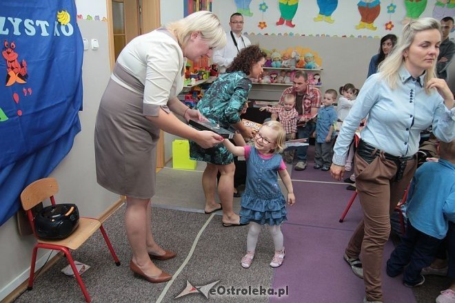 Zakończenie roku szkolnego w Punkcie Przedszkolnym Jaś i Małgosia [26.06.2015] - zdjęcie #3 - eOstroleka.pl