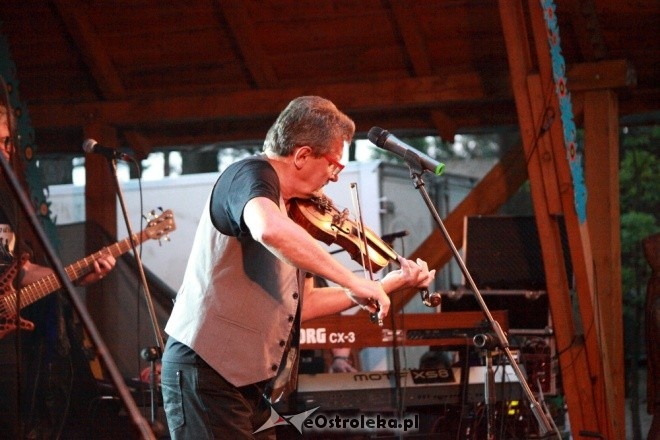 Wesele Kurpiowskie 2015: Skaldowie w niezapomnianych hitach z dawnych lat [28.06.2015] - zdjęcie #17 - eOstroleka.pl