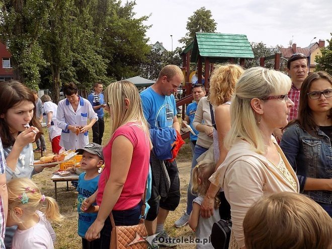 Ostrołęka: Festyn rodzinny w miejskiej „siódemce” [29.06.2015] - zdjęcie #15 - eOstroleka.pl