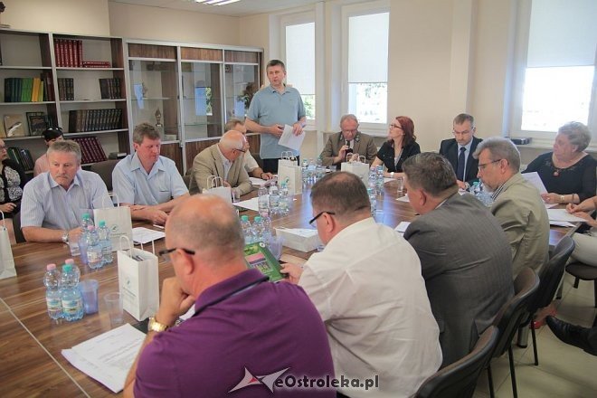 Wyjazdowa sesja Rady Powiatu w Nadleśnictwie Ostrołęka [02.07.2015] - zdjęcie #1 - eOstroleka.pl