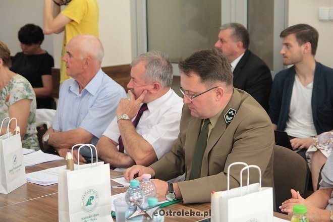 Wyjazdowa sesja Rady Powiatu w Nadleśnictwie Ostrołęka [02.07.2015] - zdjęcie #14 - eOstroleka.pl