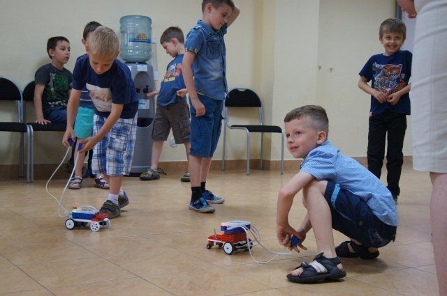 Olszewo-Borki: Zakończenie cyklu warsztatów z robotyki RoboKids - zdjęcie #8 - eOstroleka.pl