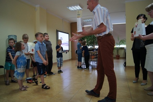 Olszewo-Borki: Zakończenie cyklu warsztatów z robotyki RoboKids - zdjęcie #13 - eOstroleka.pl