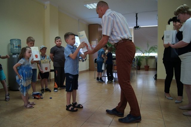 Olszewo-Borki: Zakończenie cyklu warsztatów z robotyki RoboKids - zdjęcie #12 - eOstroleka.pl