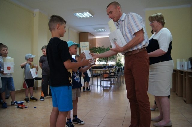 Olszewo-Borki: Zakończenie cyklu warsztatów z robotyki RoboKids - zdjęcie #8 - eOstroleka.pl