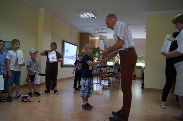 Olszewo-Borki: Zakończenie cyklu warsztatów z robotyki RoboKids - zdjęcie #3 - eOstroleka.pl