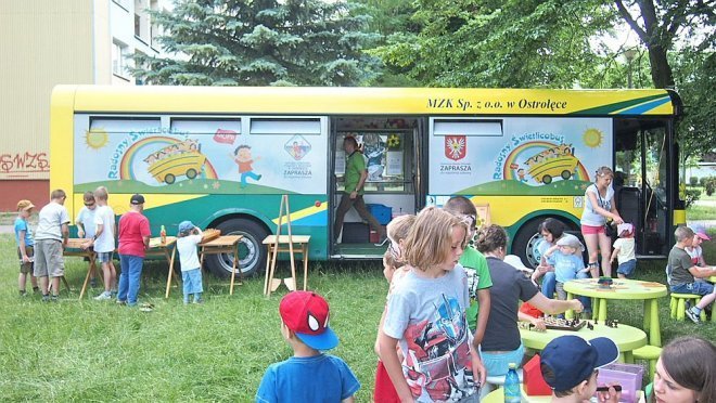Za nami pierwszy tydzień półkolonii w Klubie Lokator [03.07.2015] - zdjęcie #17 - eOstroleka.pl