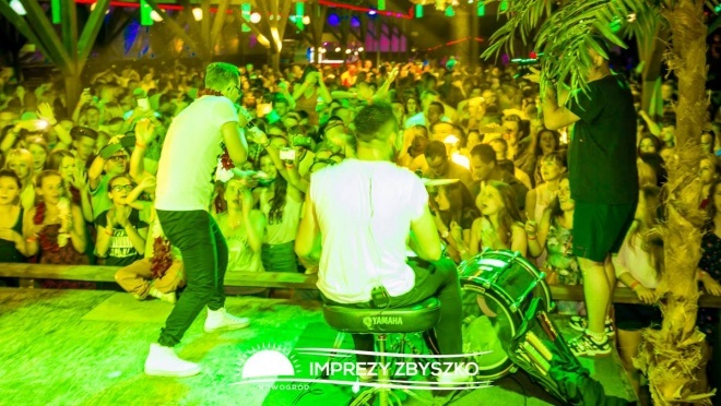 PLAYBOYS & 21 URODZINY HOTELU ZBYSZKA [05.07.2015] - zdjęcie #2 - eOstroleka.pl