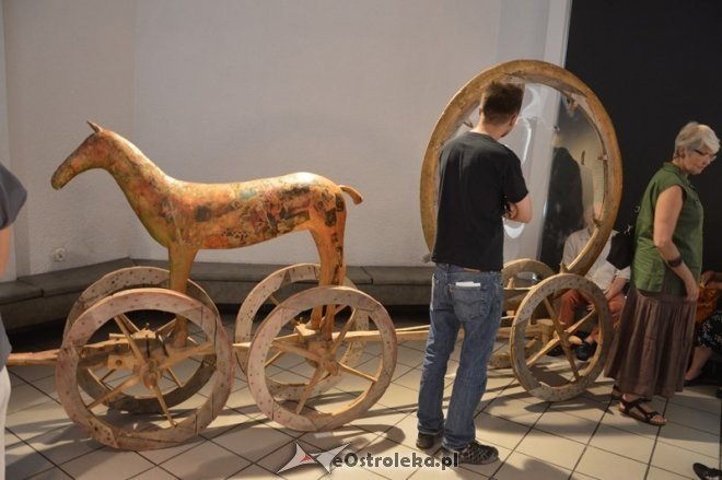 Wystawa rzeźby Grzegorza Witka [07.07.2015] - zdjęcie #3 - eOstroleka.pl