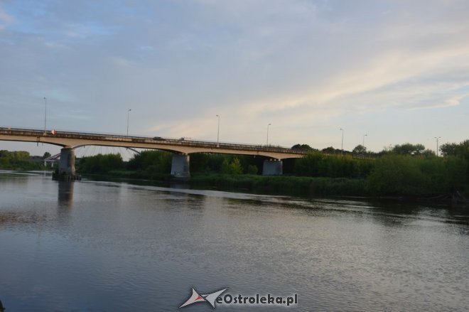Niski stan wody w rzece Narew [10.07.2015] - zdjęcie #2 - eOstroleka.pl