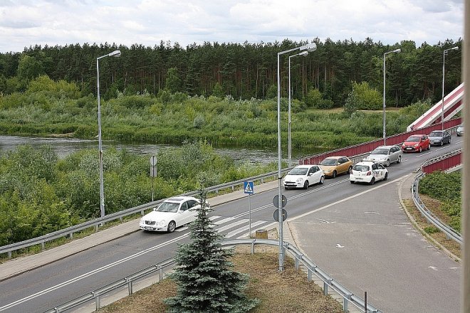 Kolizja 3 aut na nowym moście [11.07.2015] - zdjęcie #1 - eOstroleka.pl